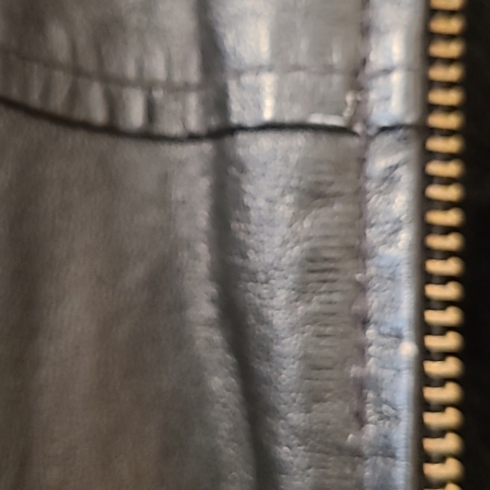 Vilanto Leather Coat - Picture 8 of 10